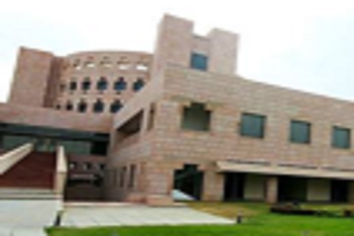 https://cache.careers360.mobi/media/colleges/social-media/media-gallery/18133/2020/5/19/College building of The Kevin College Tirunelveli_Campus-View.jpg